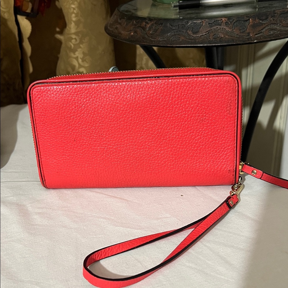 Kate Spade Vibrant Red Wallet - Picture 2 of 6